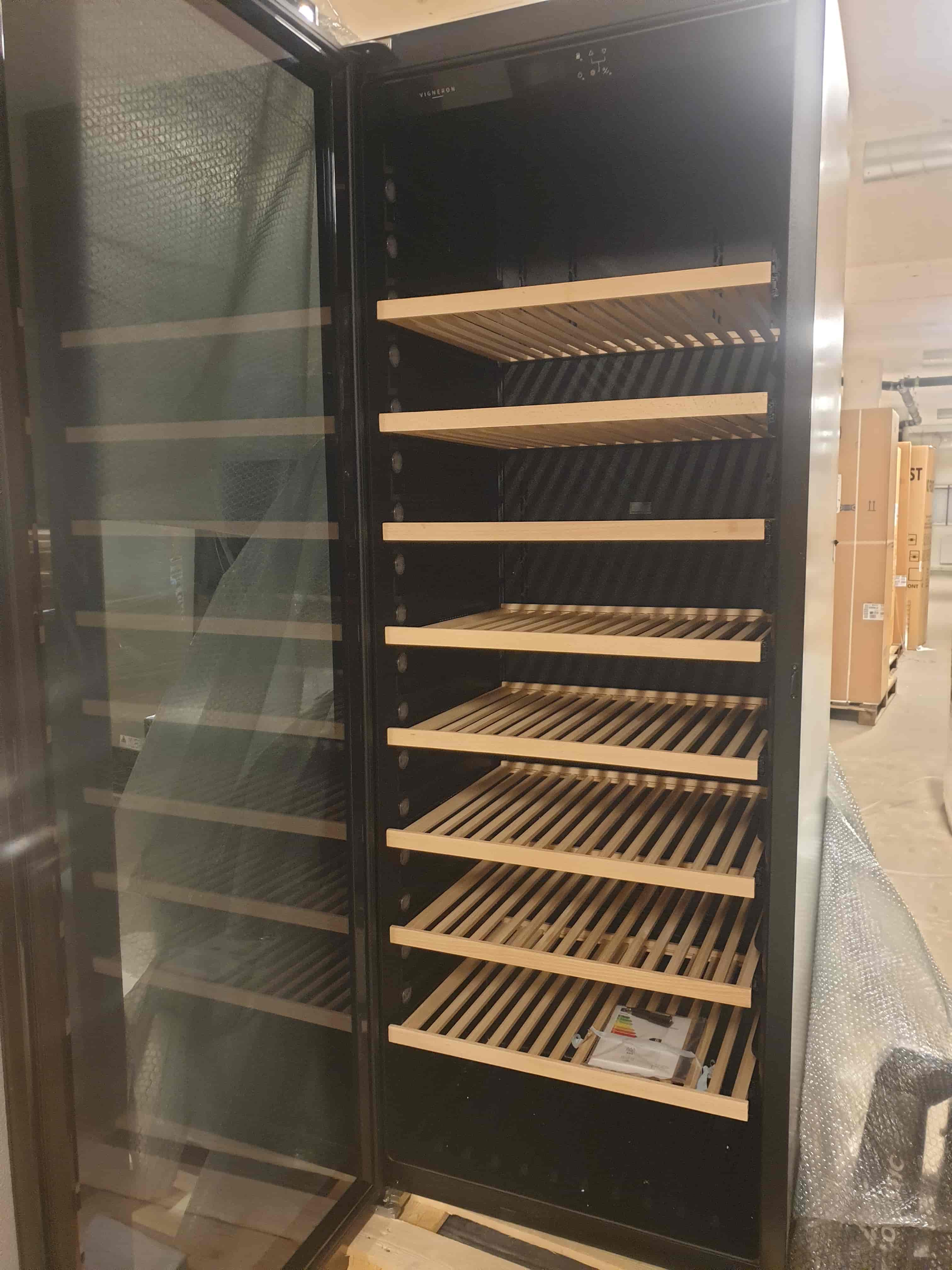 Demo skåp Vigneron Storage 200, Singelzon, Svart, Vänster Demo skåp Vigneron Storage 200, Singelzon, Svart, Vänster